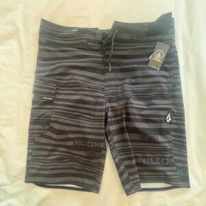 Volcom Modtech Board Shorts Black and Grey Striped NWT 30W